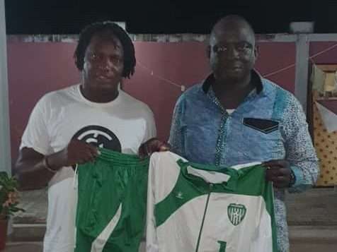 Football-Le Casa Sports reconnaissant à Magloire Diaz