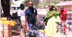 Diembereng/Donation-Le Maire Tombon Guèye et la Fondation « Servir le Sénégal » renforcent l’inclusion sociale de personnes en situation d’handicap de la commune